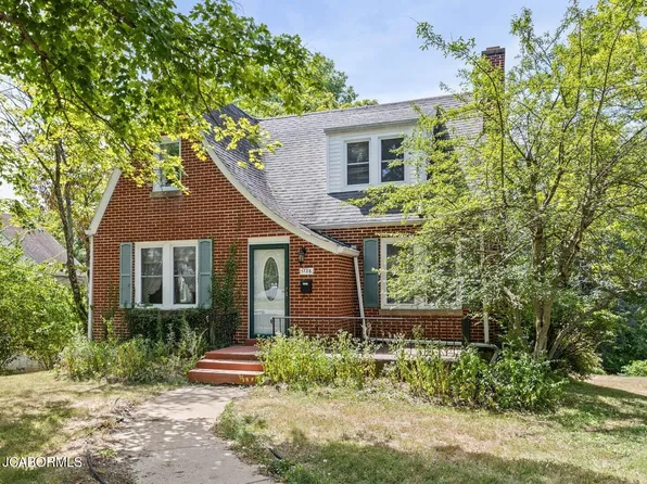 1728 Green Berry Rd, Jefferson City, MO 65101