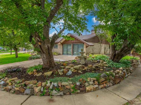 3029 Esters Ct, Irving, TX 75062