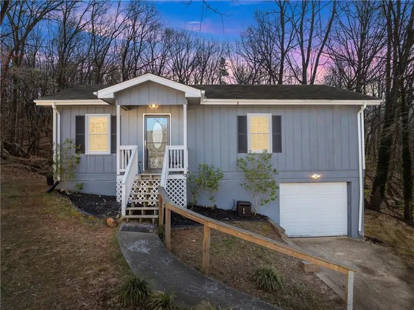 288 Garrison Dr, Cleveland, GA 30528