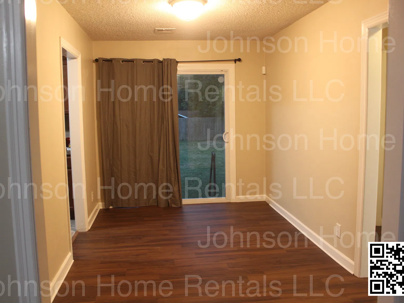 736 S Fountain St — Photo 4