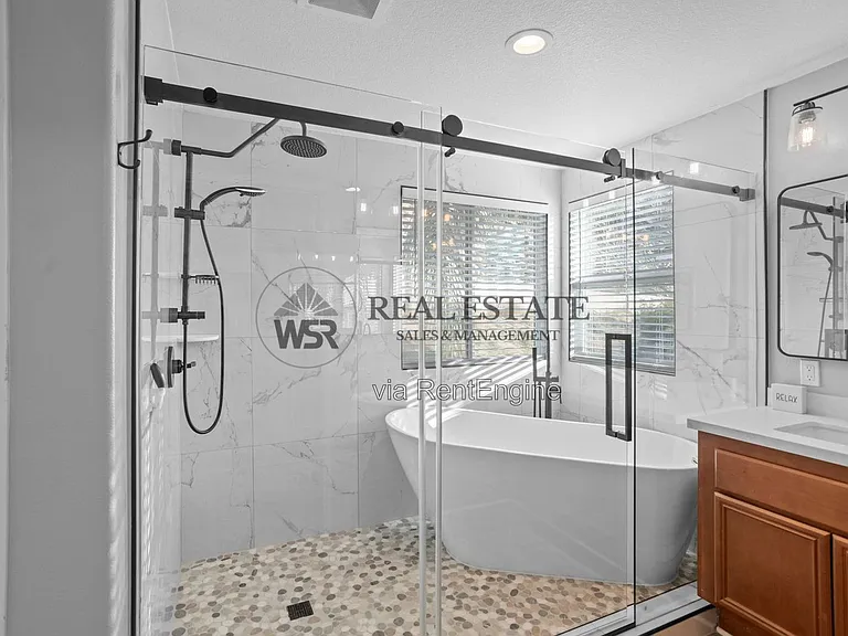 16704 Fox Trot Ln — Photo 17