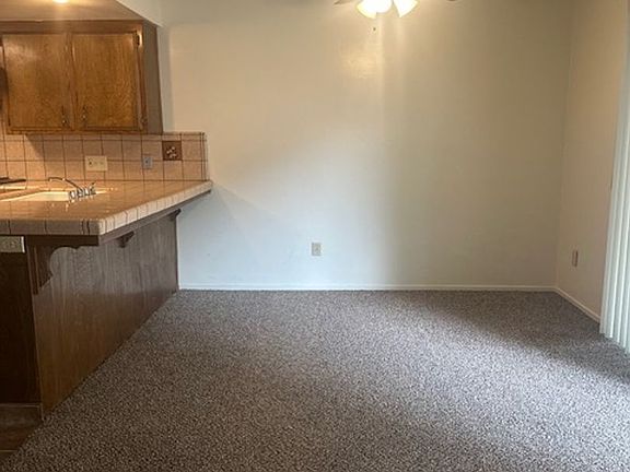 4th image of 2800 Barrington St APT B