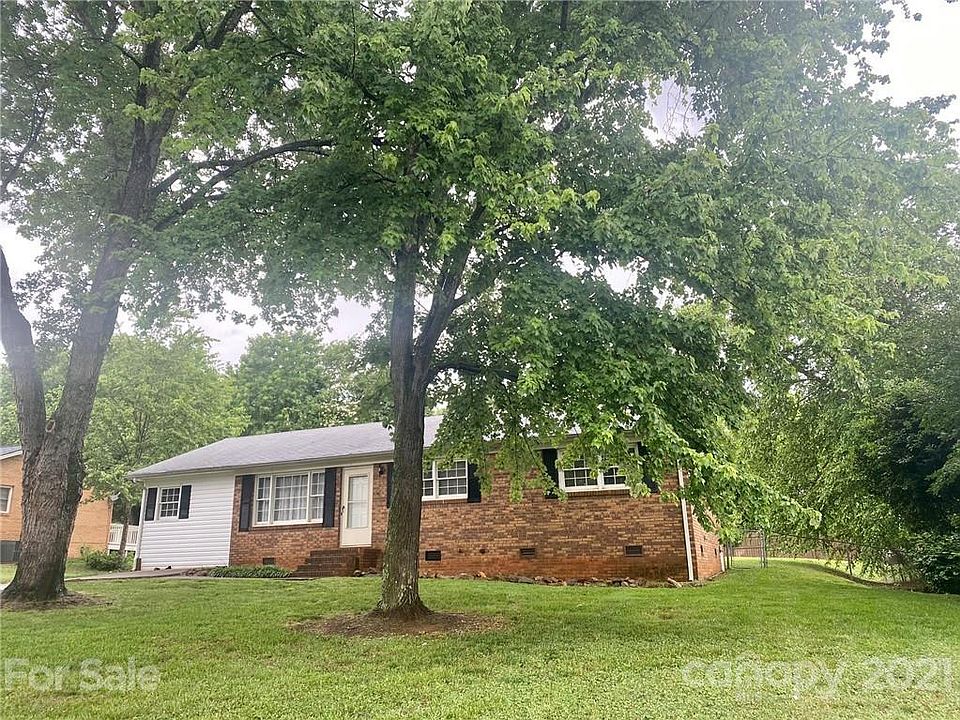 1st image of 114 Redwood Ln