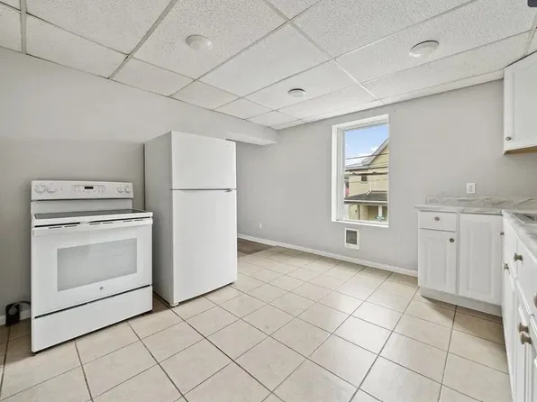 39 S Madison Ave #B, Greensburg, PA 15601