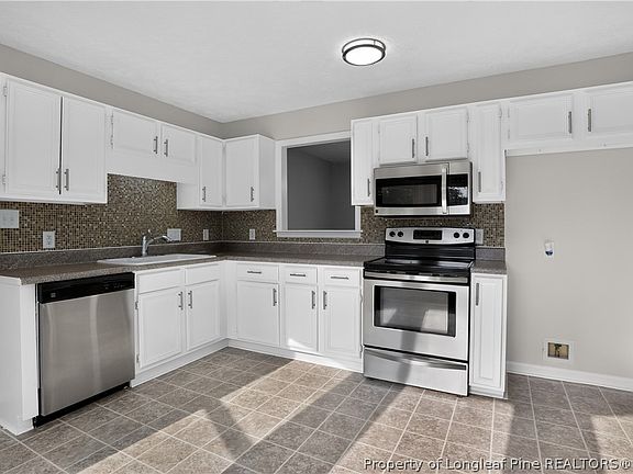 3rd image of 201 Laketree Blvd
