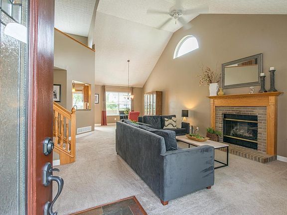 5th image of 6714 Wycliffe Pl