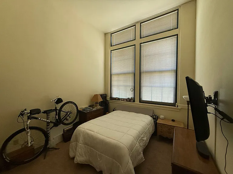 East High Apartments — Photo 49