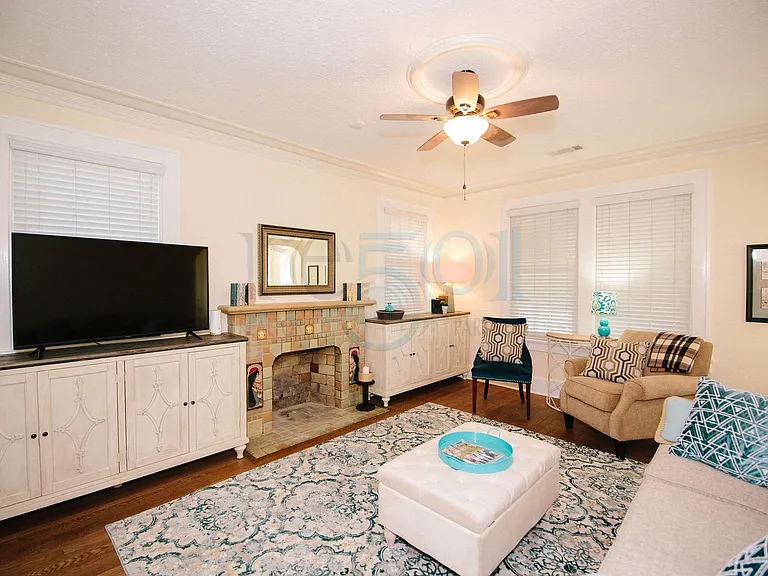 1508 Kavanaugh Blvd — Photo 12