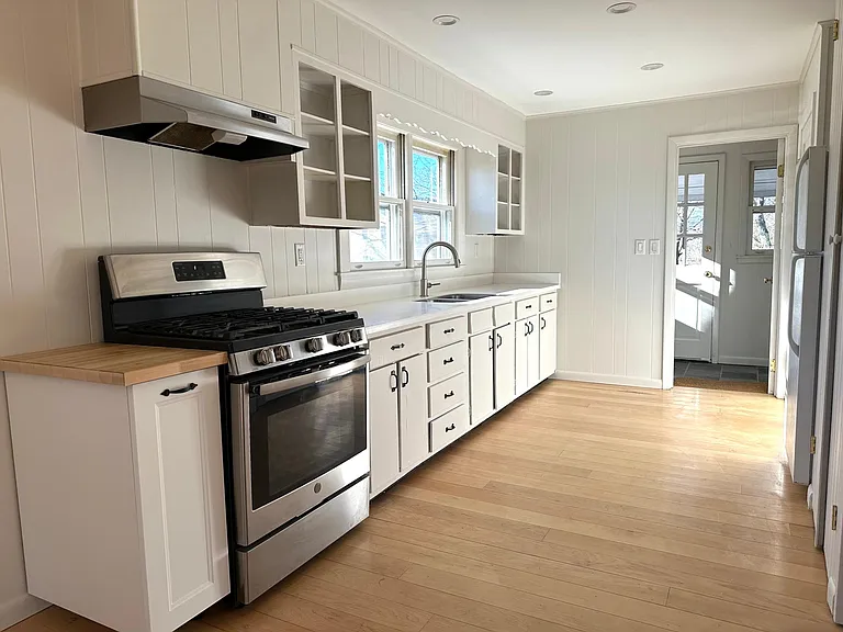12 North Rd — Photo 2