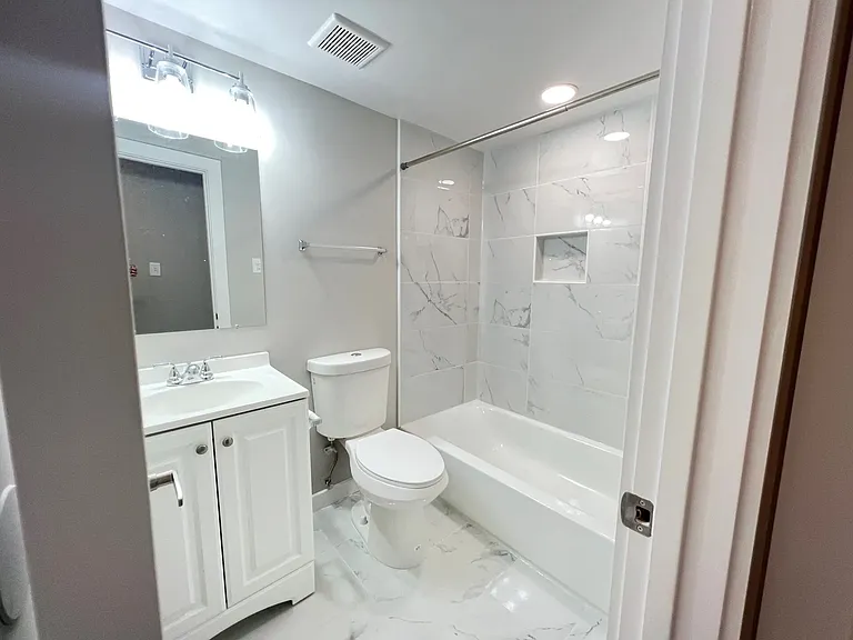 Henson Creek Apartment Homes — Photo 16