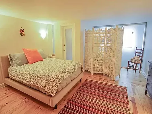 Rented by Costa Properties Group LLC | media 8