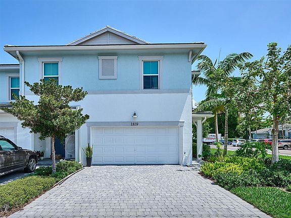 2nd image of 1819 Sandpiper Pointe Place #1819