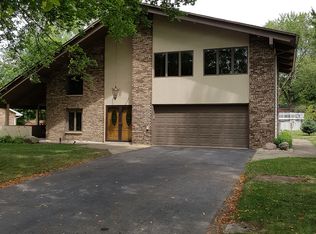 13925 S Parker Rd, HOMER GLEN, IL 60491