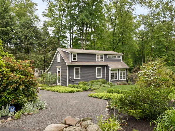 47 Godfrey Road West, Weston, CT 06883