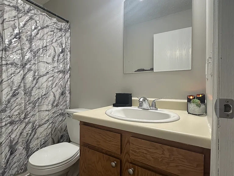 Unit 763 Ful Bath