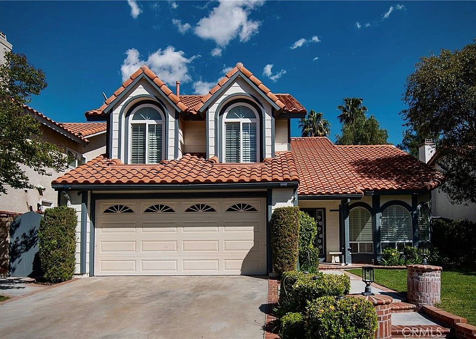 1st image of 28830 Shadow Valley Ln