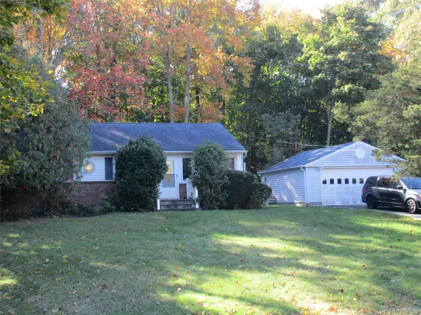 110 Bellecrest Avenue, East Northport, NY 11731