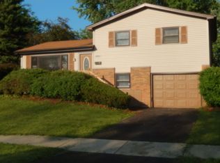 19011 Chestnut Ave, Country Club Hills, IL 60478