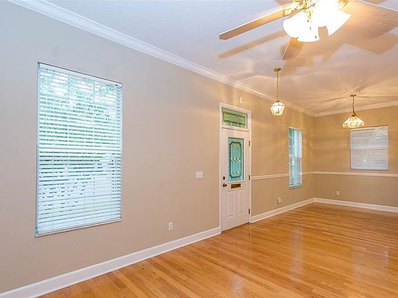 3rd image of 2318 Depauw Ave