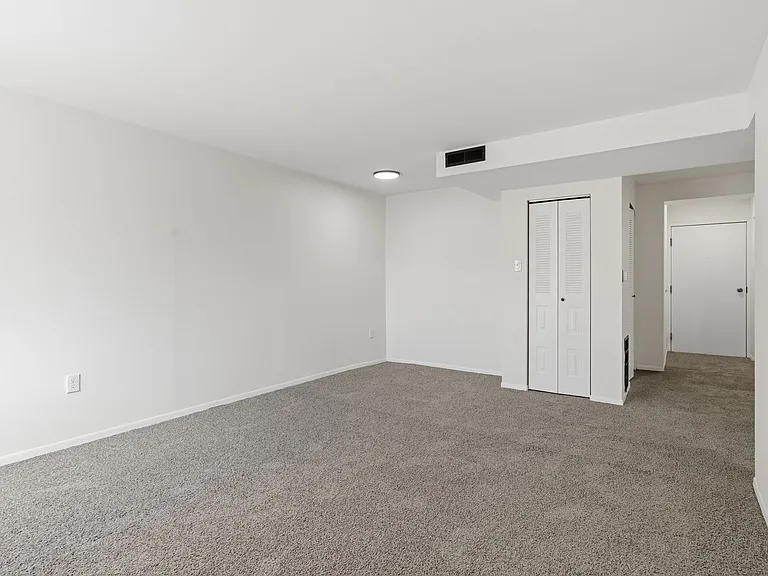 Wilson School Apartments — Photo 10
