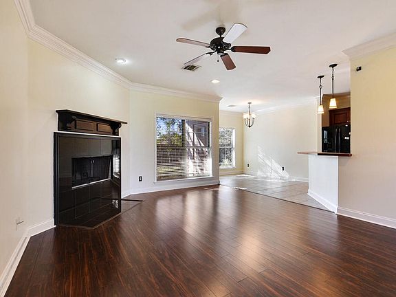 4th image of 121 Pinnacle Dr