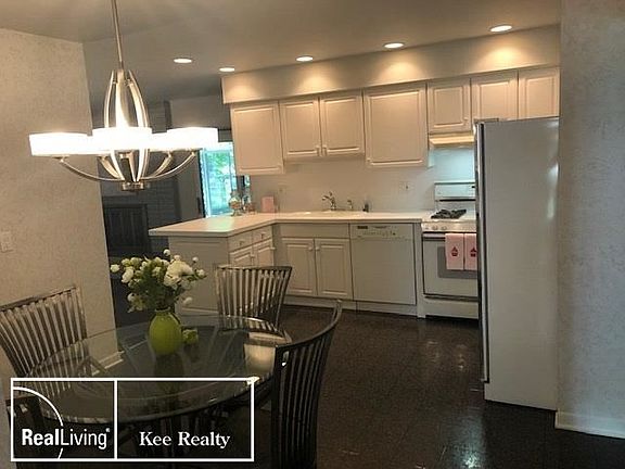5th image of 25015 S Magdalena St