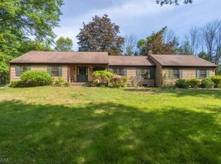 4 Little Brook Rd, Whitehouse Station, NJ 08889