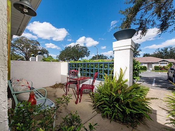 5th image of 1349 Lucaya Cir