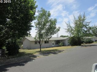 730 E Sunset Dr, Hermiston, OR 97838