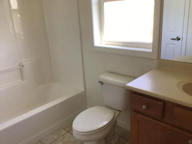 Full bath room