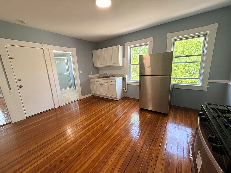 250-252 Prospect St #3R — Photo 7