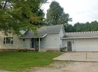 3305 14th St, Menominee, MI 49858