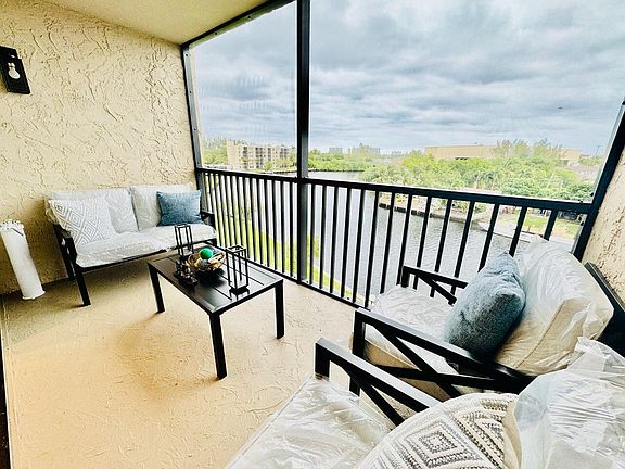 3rd image of 13 Royal Palm Way #5050