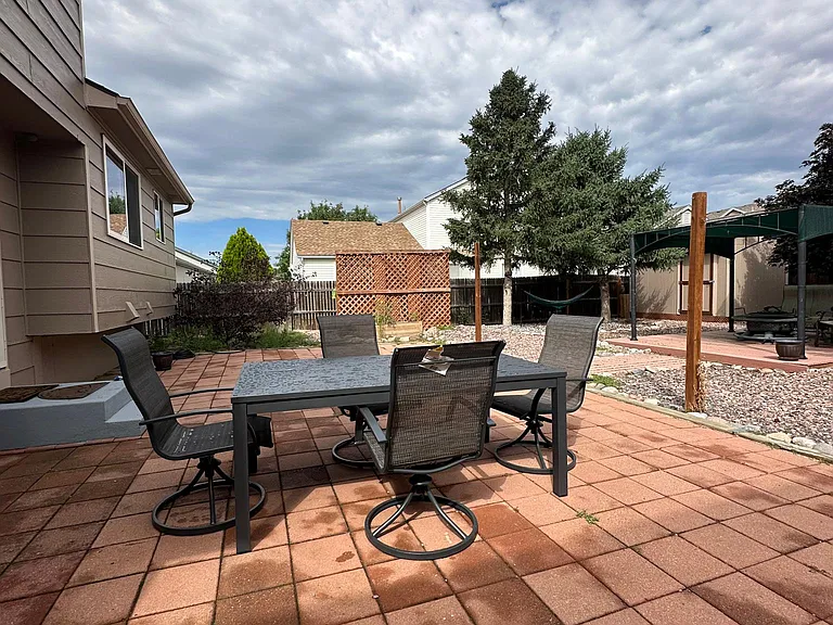 5738 Vermillion Bluffs Dr — Photo 17