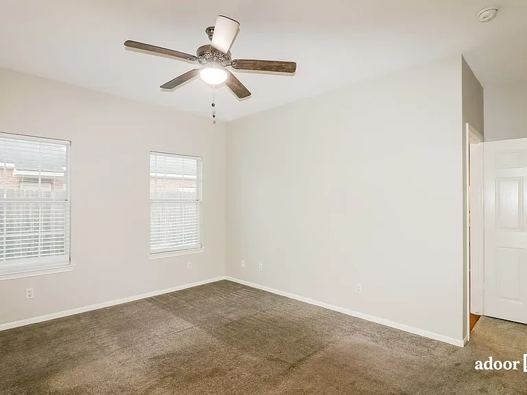217 N Fowlkes St — Photo 12