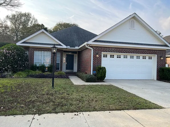 1116 Hillcrest Xing W, Mobile, AL 36695