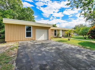 7700 NW 75th Ave, Tamarac, FL 33321