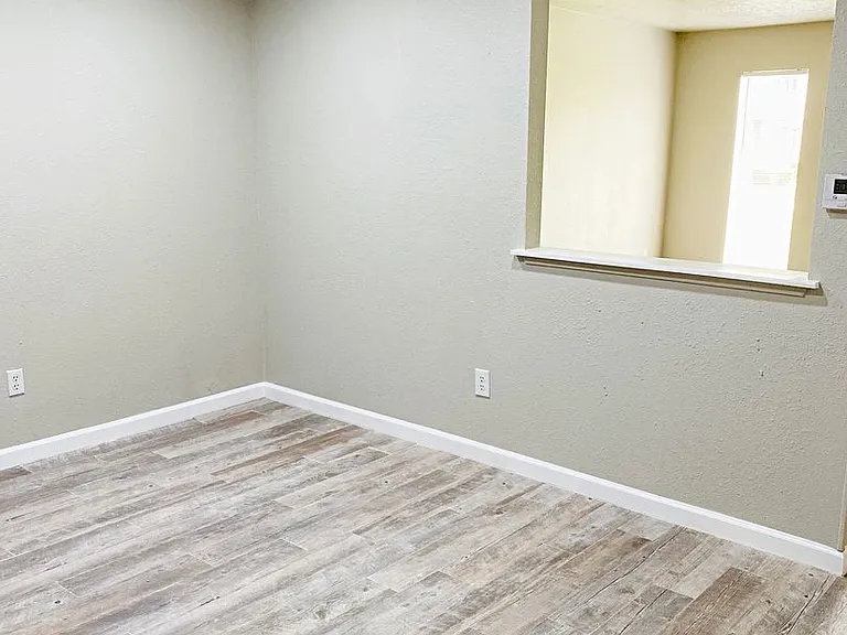 2700 N 16th St #29 — Photo 5