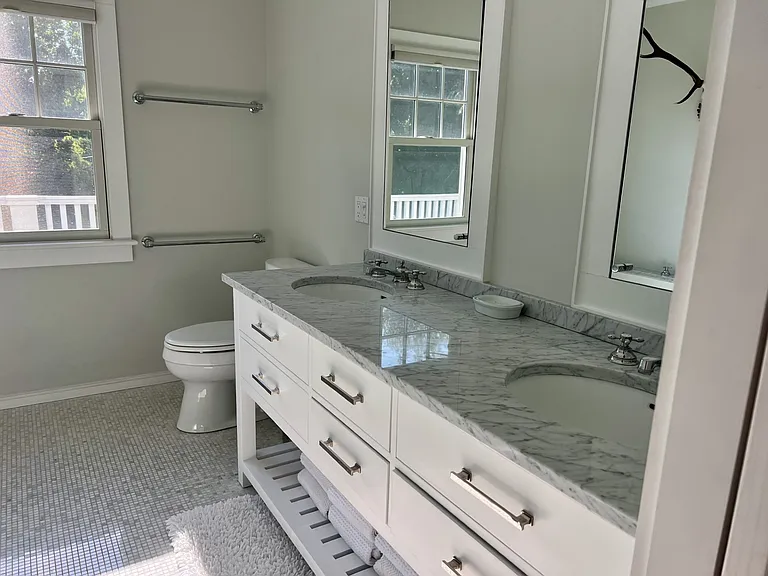 9 Chester Ave — Photo 28