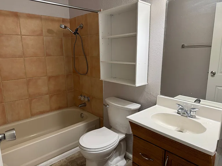 2551 Aspen Ave NW — Photo 12