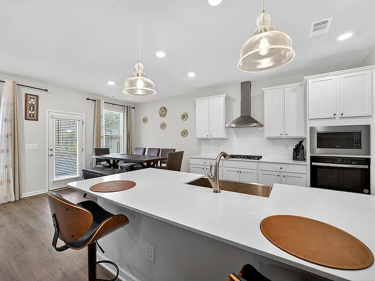 3129 Thicket Ln — Photo 10