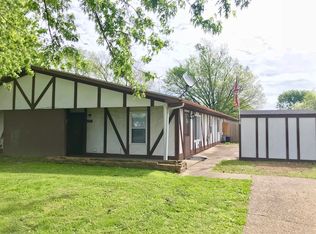 2717 Boxwood Ln, Evansville, IN 47715