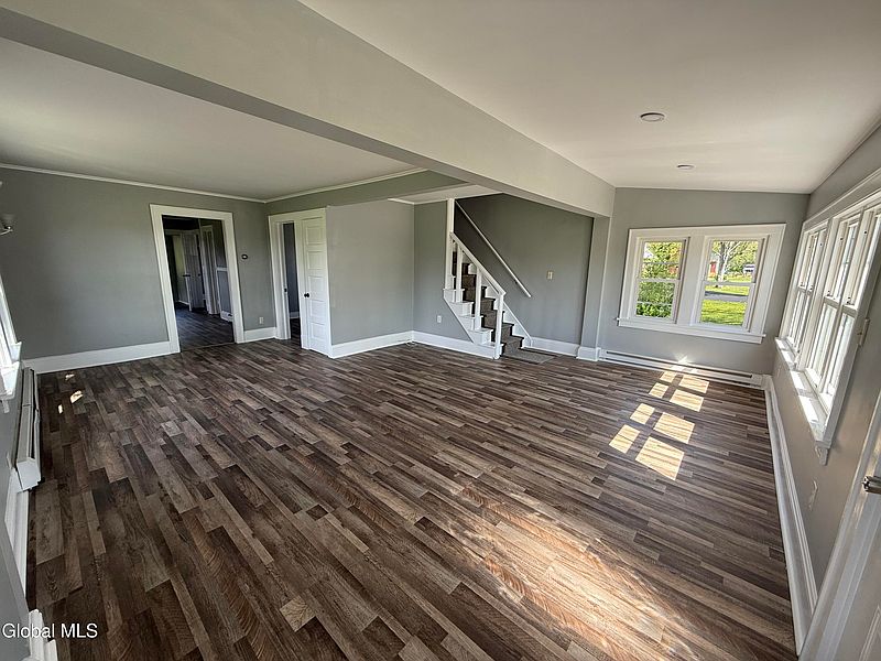 2nd image of 2727 Balltown Road