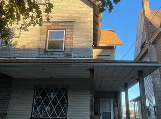 31 N 3rd St, Womelsdorf, PA 19567