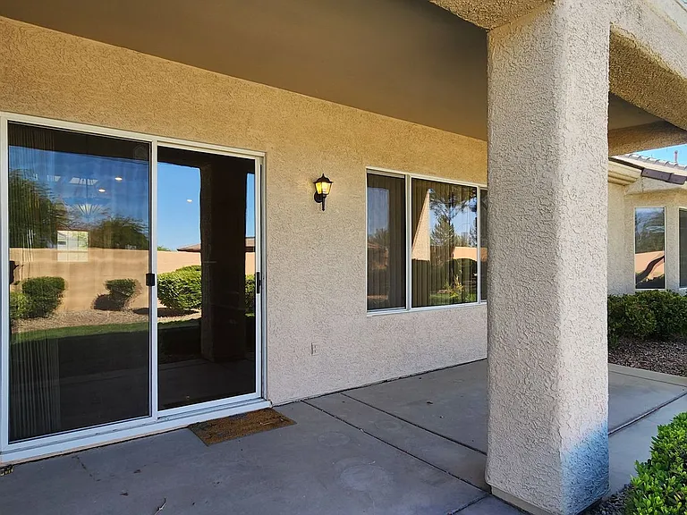 1561 Bonner Springs Dr — Photo 20