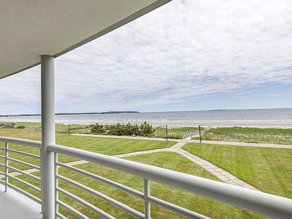 5th image of 221 E Grand Avenue E #2D