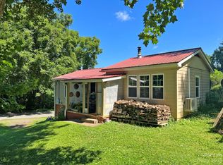 3390 Revere Rd, Marshall, NC 28753