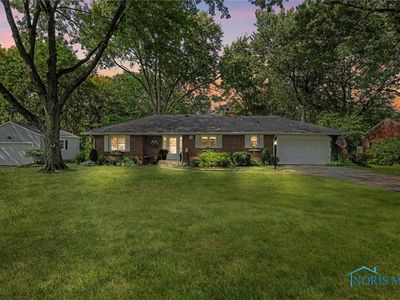 517 Perry Dr, Perrysburg, OH, 43551