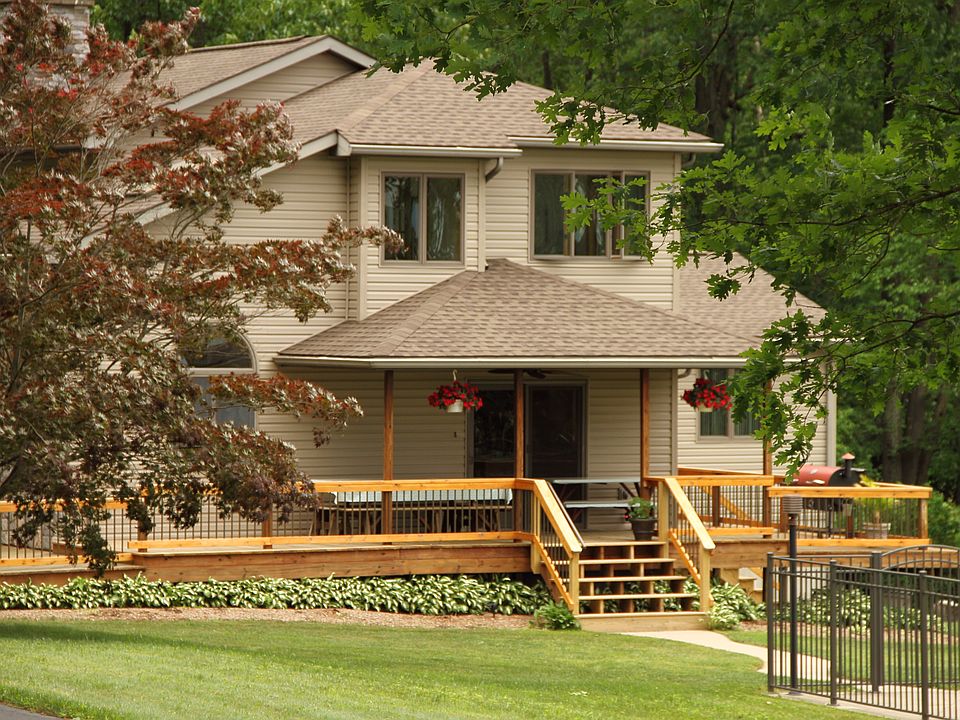 Roof/Siding New in 2015
