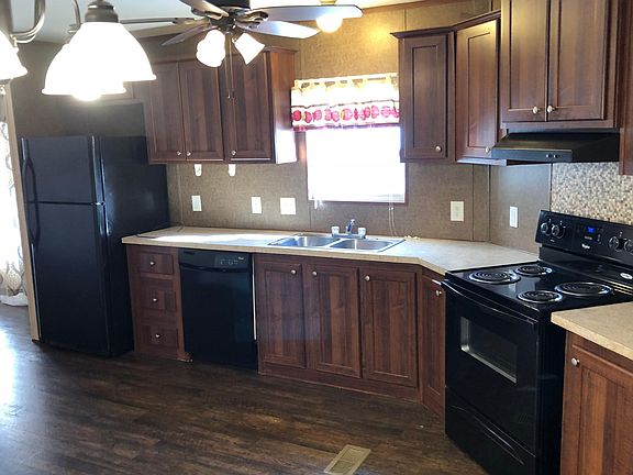 5th image of 12933 Lake Dr